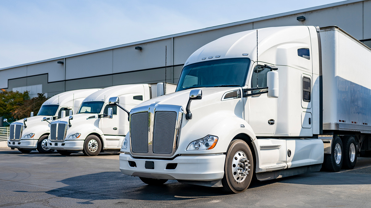 How Freight Factoring Supports Small Trucking Businesses